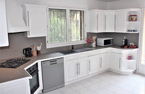 Figarella House | Family house with garden 200m from the beach