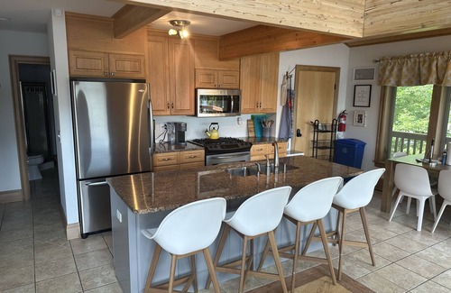 Bloomingdale House | Family + Lake + Pickle = MEMORIES