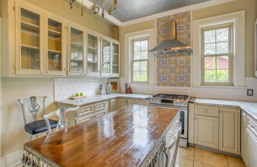 Laurinburg Villa | Family Laurinburg Home w/Private Yard & BBQ