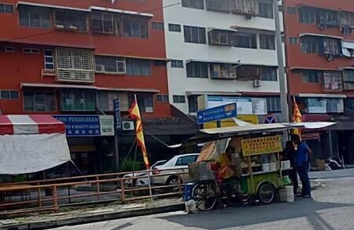 Downtown George Town Apartment | Family Leisure Homestay @ Macallum