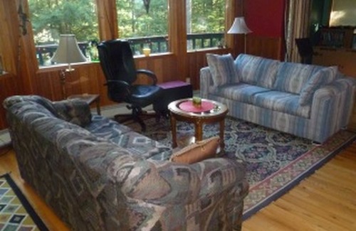 Glacier House | Family Mountain Retreat