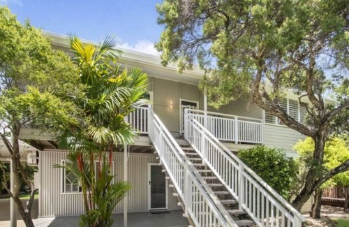 Mount Louisa House | Family Oasis for Christmas in Townsville
