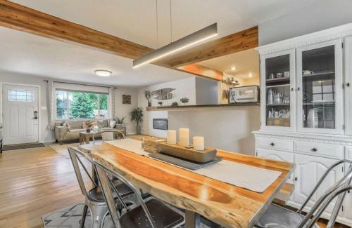 Skyway House | Family Oasis Offices Home Gym Fenced Yard