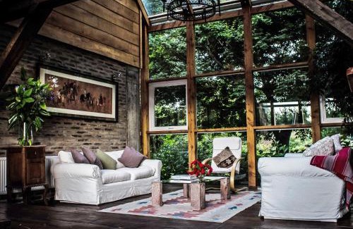 Angol Hotel | Family Orchard Bed & Breakfast