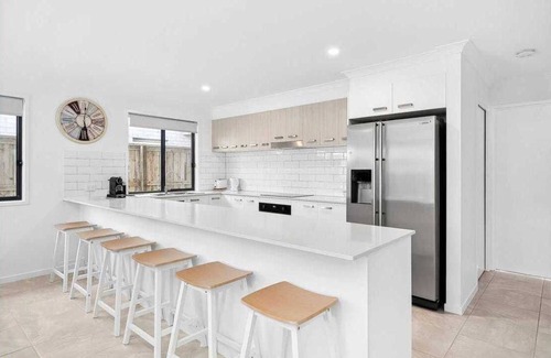 Palmview House | Family-Perfect Home: Relax, Swim, Explore, Repeat!