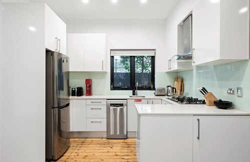 North Bondi Apartment | Family & Pet Friendly 2BR Apartment
