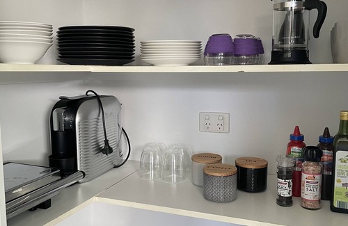 Torquay House | Family & Pet Friendly - Only 1 Block From The Beach & Flying Fox Playground