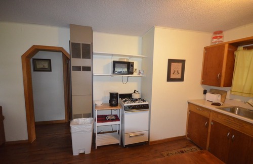 Maple City House | Family resort cottage 3 on Big Glen Lake-Rent 1 or 5 -Dock,m Kayaks, Rowboat