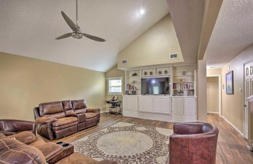 Boerne House | Family Retreat about 1 Mi to Hill Country Mile!