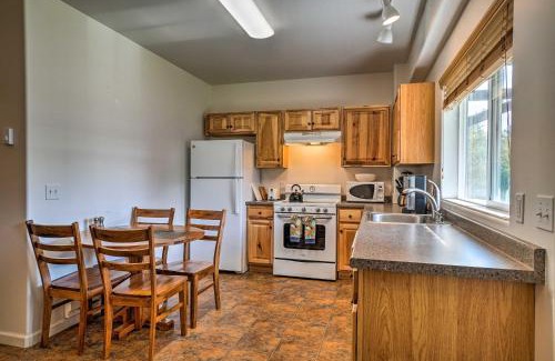 Fritz Creek House | Family Retreat about 8 Mi to Downtown and Bishops Beach!