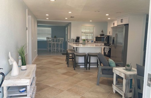 Hudson Beach Estates House | Family Retreat On the Canal!