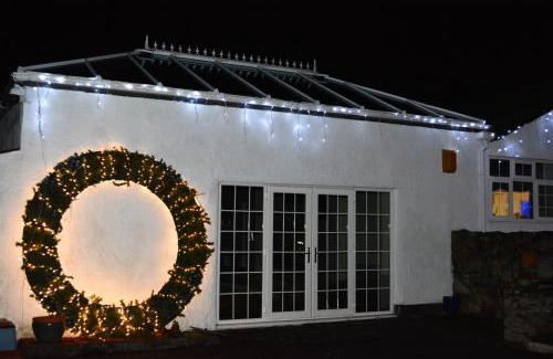 Caergwrle House | Family Retreat or Romantic Break