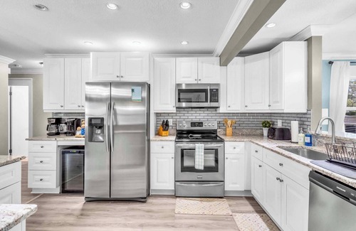 Bradenton House | Family Retreat with Pool Near Beach & IMG Academy