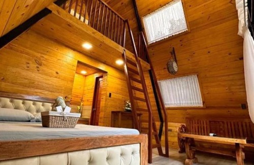 Silang Villa | Family Room - CD NatureViewnn
