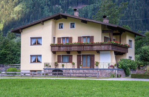 Ried im Zillertal Apartment | Family Room - Ferienhof Stadlpoint