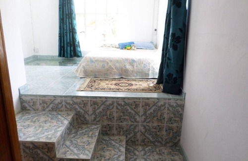 Calodyne House | FAMILY ROOM FOR 4 *