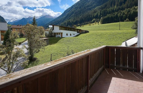 Sankt Jodok om Brenner House | Family room - Gasthof Lamm