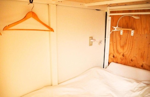 Dotonbori Hotel | Family room with private bathroom/Osaka Ōsaka