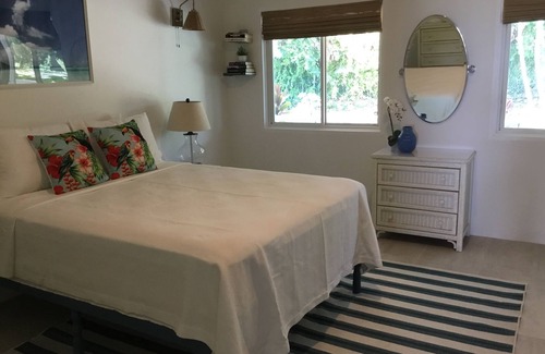 Jessups Village Villa | Family sized home in quiet neighbourhood close to beach. Comfort & convenience.