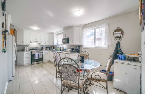 Brampton House | Family -sized house