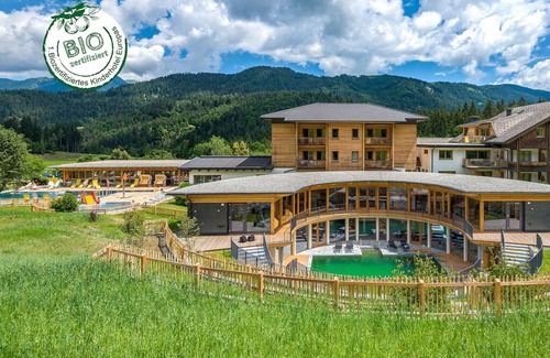 Weissensee Hotel | Family Studio "Margerite" - Kreuzwirt, family hotel