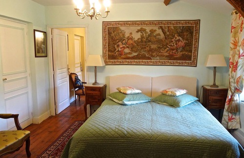 Tournon-Saint-Pierre House | Family Suite (2 Adults + 2 Children)/CHATEAU LES VALLEES in TOURAINE