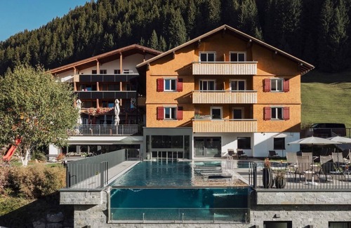 Damuels House | Family suite - Hotel Restaurant Alpenblume