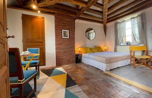 Paucourt Bed & Breakfast | Family Suite in Charming Forest House near Montargis