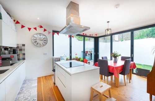 Balham House | Family tales by UnderTheDoormat