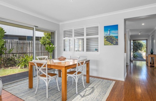 Pottsville House | Family Tides - Pets Considered