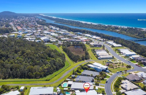 Pottsville House | Family Tides - Pets Considered