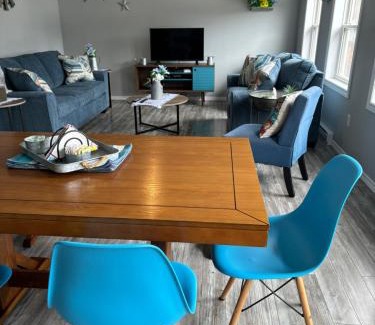 Twillingate House | Family Ties Vacation Home - Greenham House