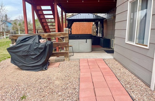 Monument House | Family Time Basement Suite-Beauty Parlor, Play Room, Hot Tub, Yard, Fire pit