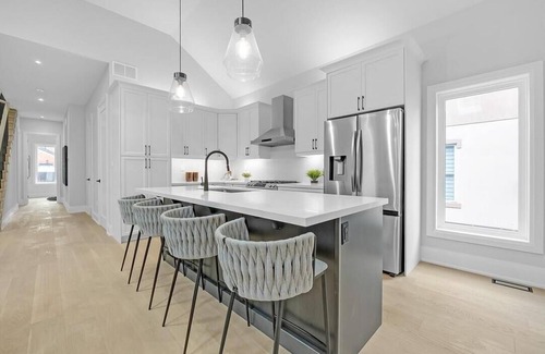 Strathcona House | Family Urban Core Living