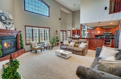 Worthington House | Family Vacation Rental Home ~ 1 Mi to Okabena Lake