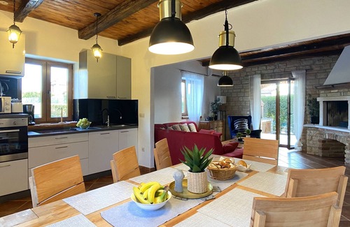 Butkovici Villa | Family Villa Berenice with Pool, Grill, Sports and Tennis court