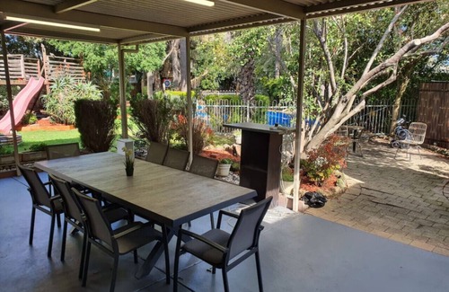 Berwick House | FamParadise: Pool, Cabin, Garden, Peace & More !