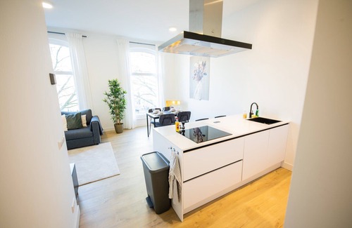 Centrum Apartment | Fancy 1 Bedroom Apartment 51m2 -SS177F-