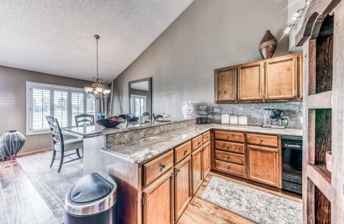 Alto Apartment | Fancy Like- 2 mi to Alto Lake/golf views/gorgeous!