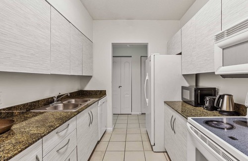 Brickell Condo | Fantastic 2/2 direct ocean view 1 free parking