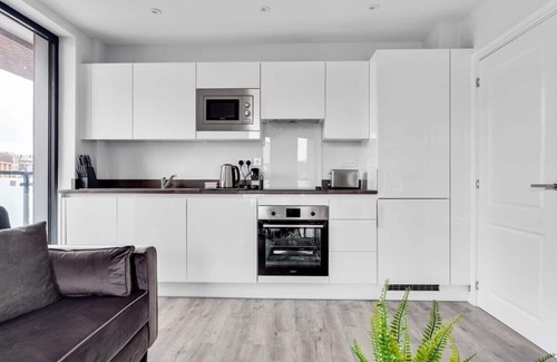 Bordesley Apartment | Fantastic 2 Bed 2 Bath Apartment in Birmingham