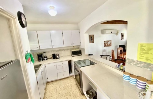 Orange Bay Condo | Fantastic Beachfront 2 B&B Condo. Perfect Work From Home! WiFi &Cable