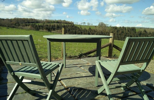 Newchapel Cottage | Fantastic couples escape to the country. Quiet, rural location, pet friendly.