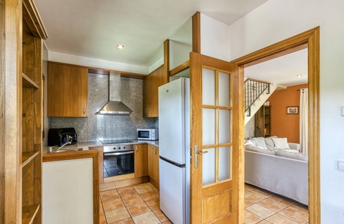Torroella de Montgri Villa | Fantastic Family Villa close to the Beach with Private Pool, Garden, Terraces, Balcony, A/C & Wi-Fi