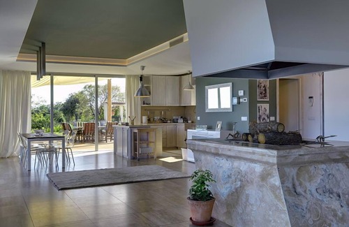 Peruski House | Fantastic finca with private infinity pool