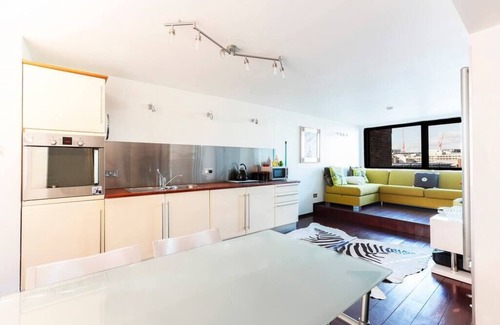 South Bank Apartment | Fantastic flat with views over River Thames