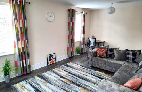 Basildon House | Fantastic Holiday Home