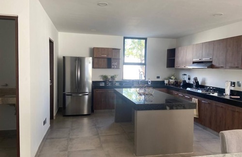 Merida House | Fantastic modern House on Beautiful private community!
