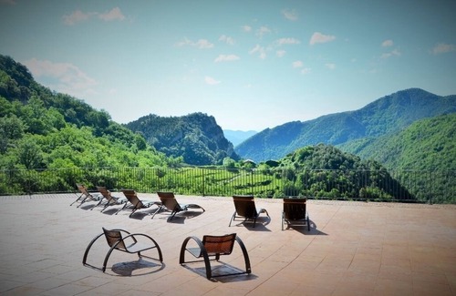 Cercs Villa | Fantastic mountain villa - Private padel tennis, pool & spa, fitness room & more