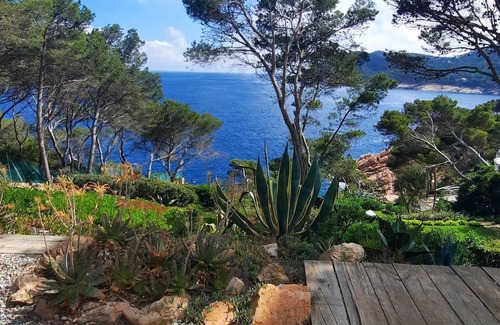 Tamariu House | Fantastic pet-friendly villa with direct access to the sea